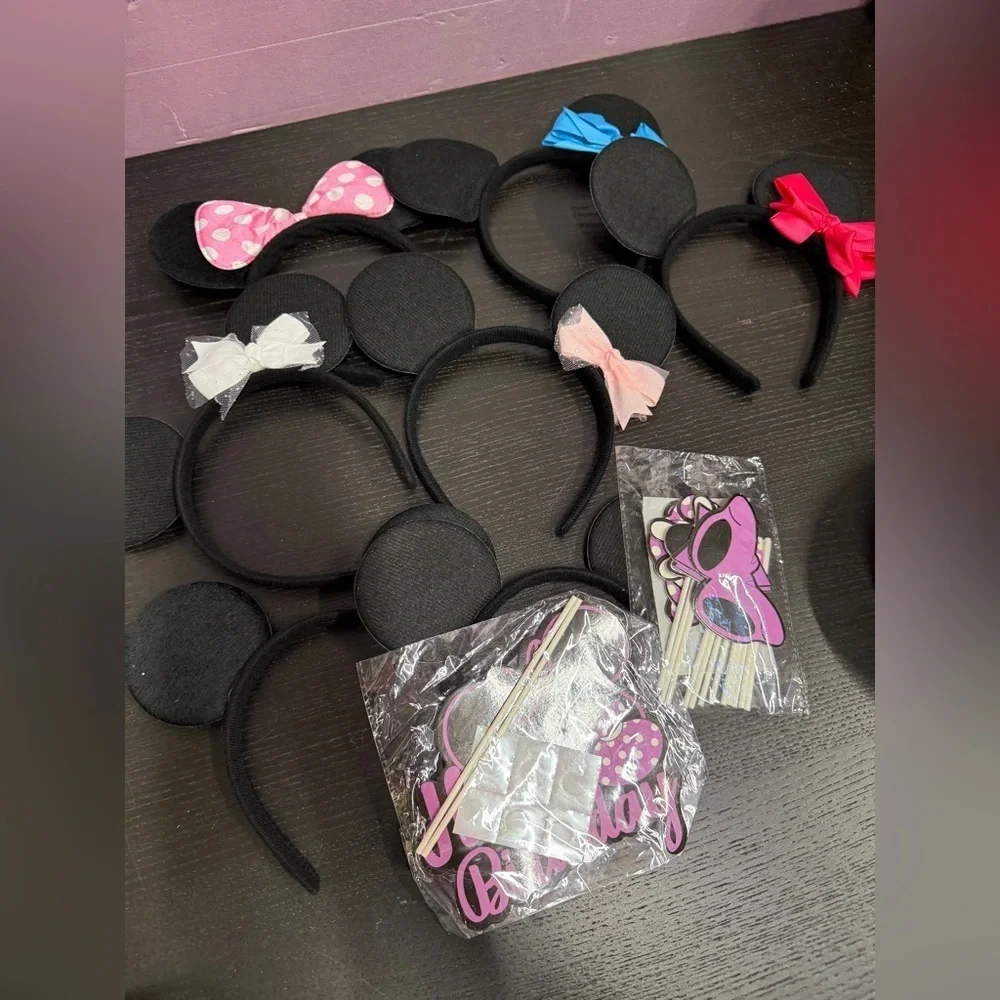 Set of Mouse Ear Headbands with Bows, Minnie Party Cake & Cupcake decorations